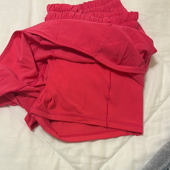 Offline by Aerie Hot Stuff Shorts - Picture 4 of 4